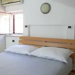 Apartma Rebec