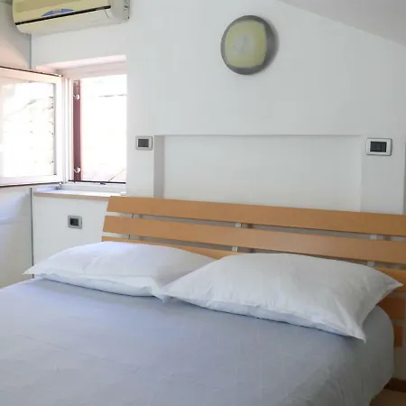 Apartma Rebec